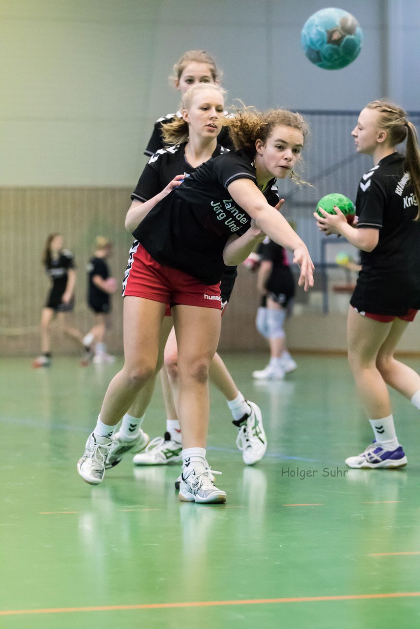 Bild 50 - B-Juniorinnen SG Wift - HSG Kremperheide Muensterdorf : Ergebnis: 22:25